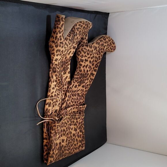 BRAND NEW WILD DIVA LOUNGS ANIMAL PRINT POINTED TOE TALL BOOT - Picture 11 of 16
